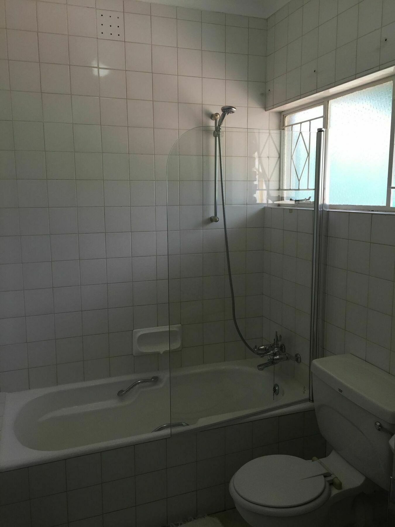 Hotel 99 On Alma à Sandton Extérieur photo